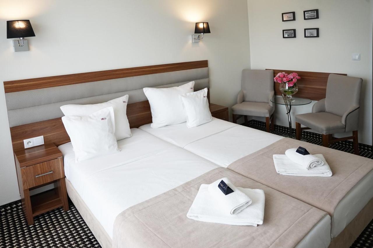 Koral Live Hotell Kołobrzeg Exteriör bild